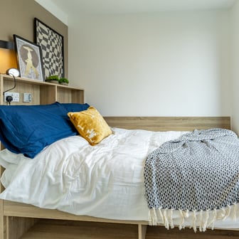 Premium En Suite - Image 1